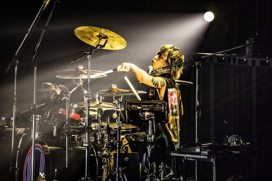 ワンオク セトリ 沖縄コンベンションセンター展示棟 1日目「ONE OK ROCK 2019-2020“Eye of the Storm”JAPAN TOUR」